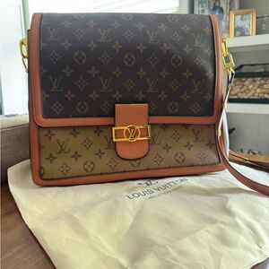 Louis Vuitton Monogram Dauphine